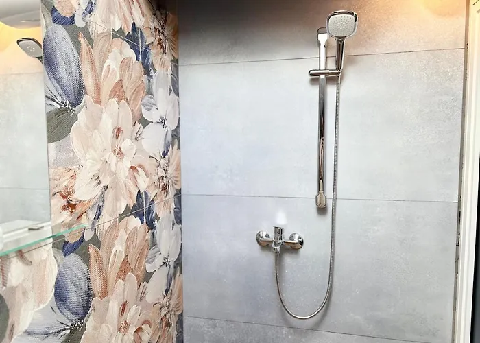 Thermae Loft 公寓 *